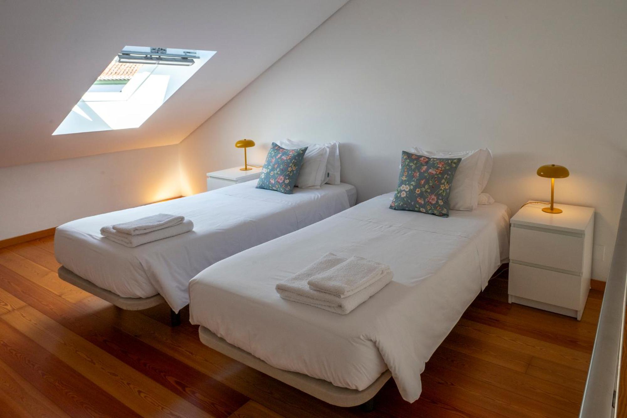 Casa Dos Remedios Apartment อังกรา ดู เอโรอิสโม ภายนอก รูปภาพ