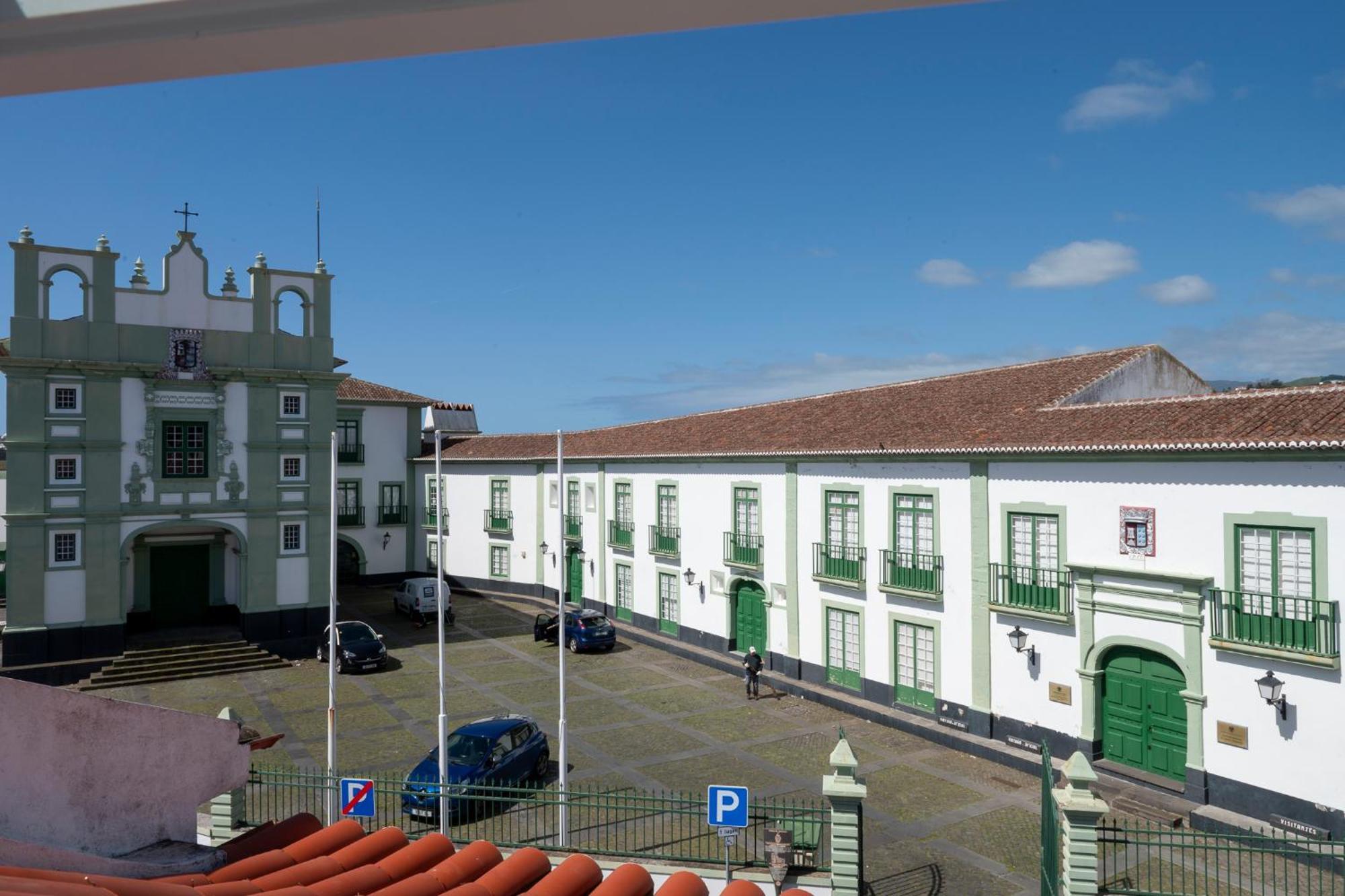Casa Dos Remedios Apartment อังกรา ดู เอโรอิสโม ภายนอก รูปภาพ
