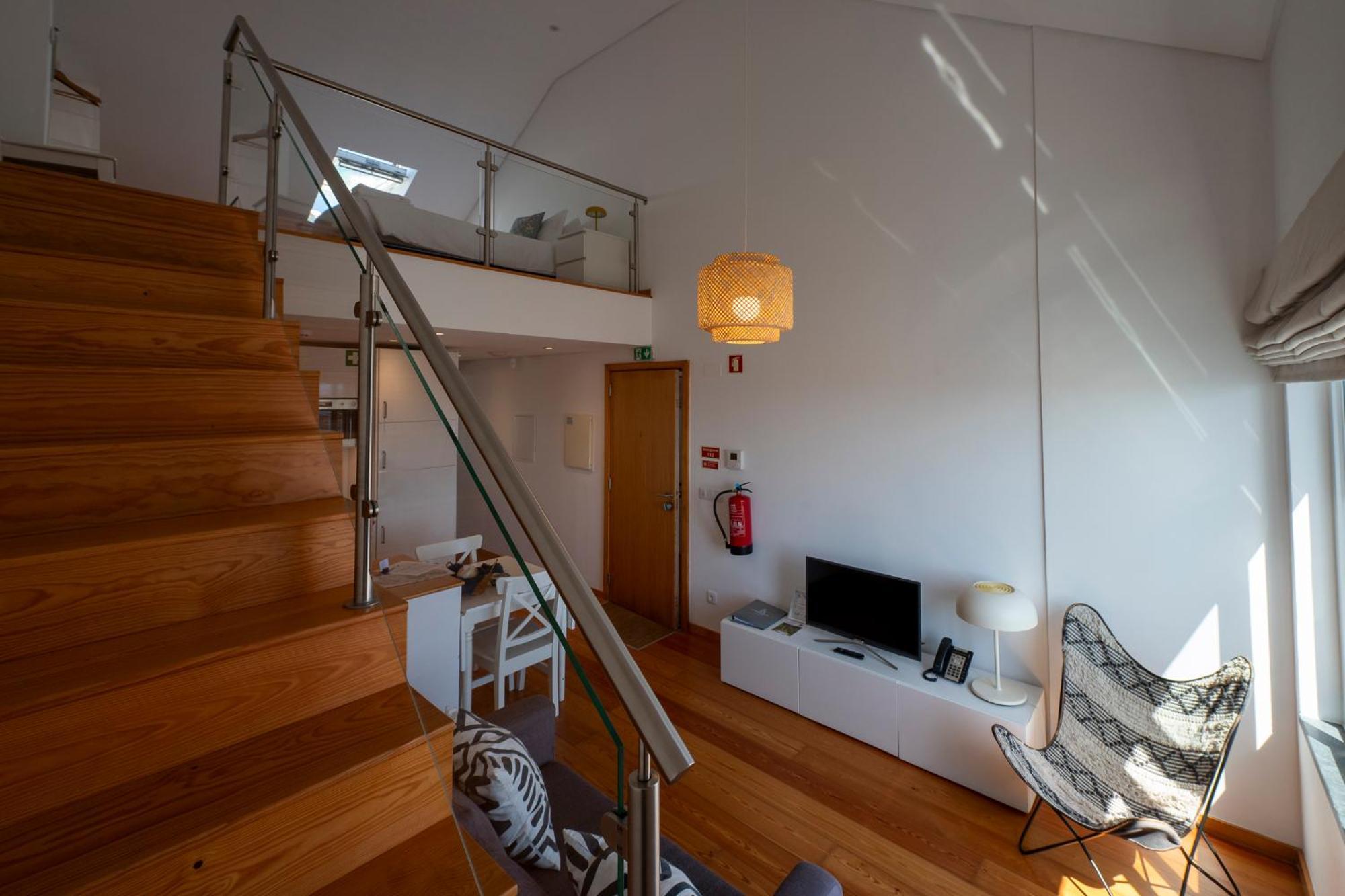Casa Dos Remedios Apartment อังกรา ดู เอโรอิสโม ภายนอก รูปภาพ