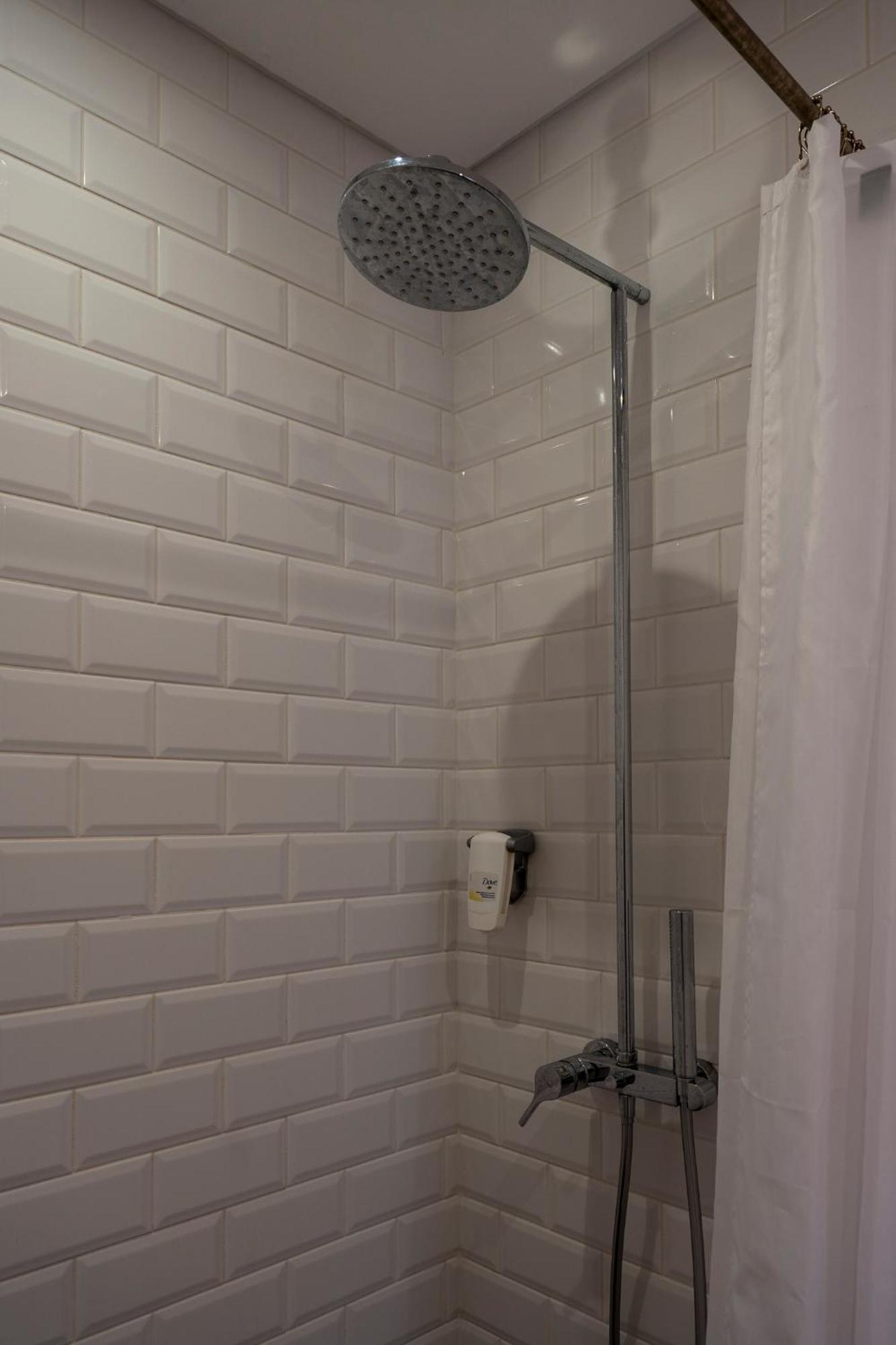 Casa Dos Remedios Apartment อังกรา ดู เอโรอิสโม ภายนอก รูปภาพ